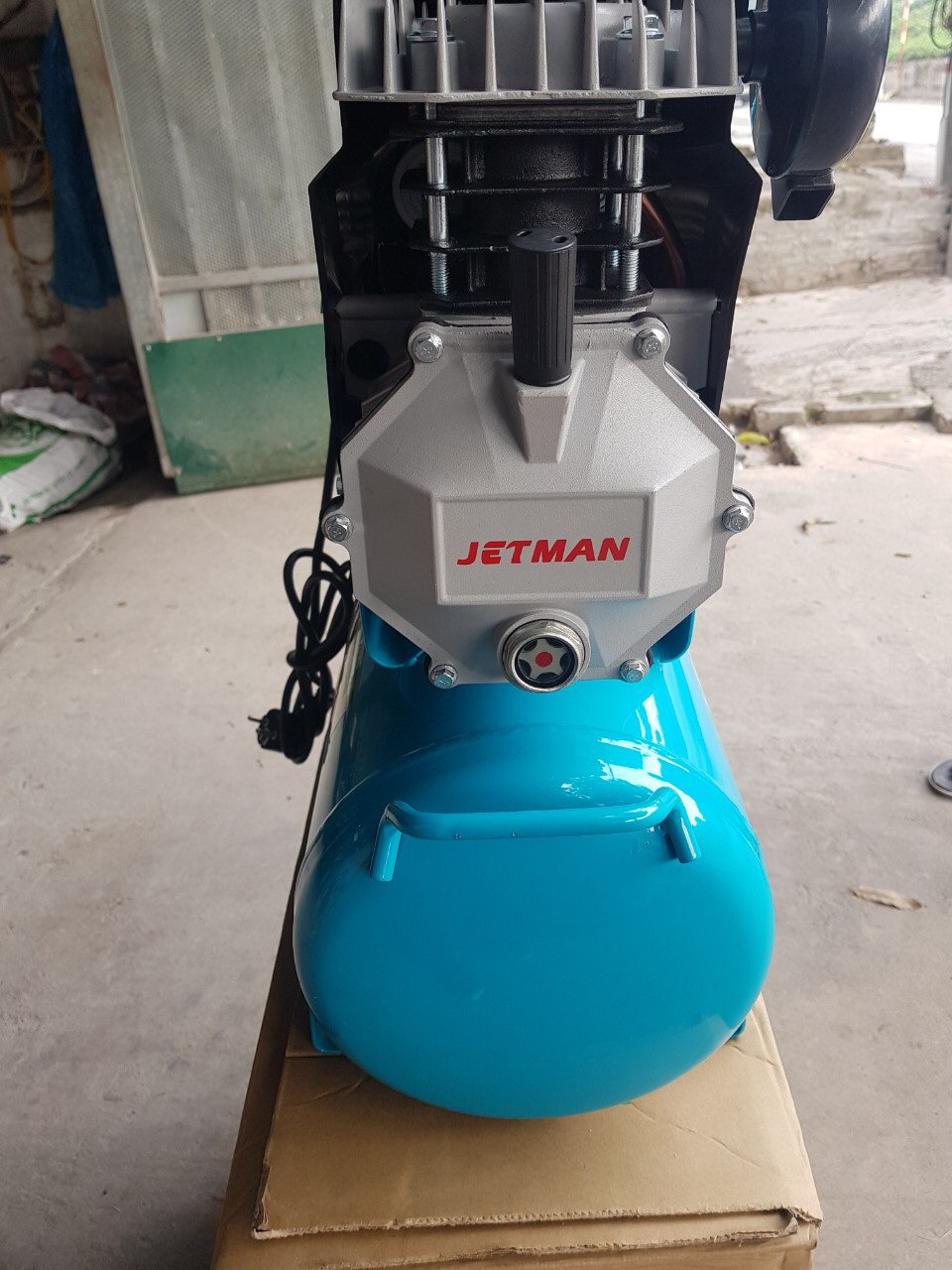 Máy nén khí liền trục JETMAN 2.5HP, 24L lên hơi siêu nhanh