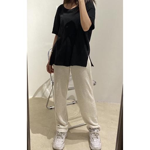 Áo thun trơn xẻ tà đen trắng đơn giản Sheera T-shirt Lnd