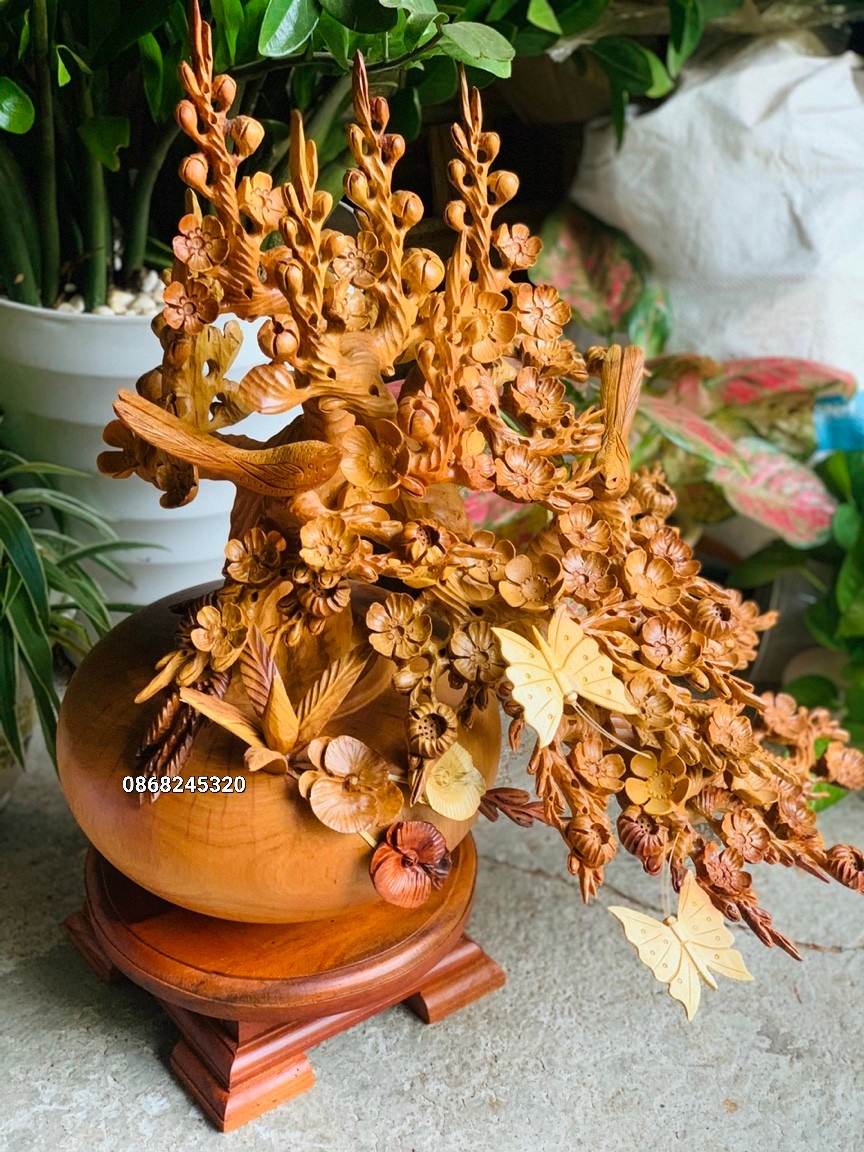 1 bình hoa mai phú quý ,phong thủy cầu tài lộc trang trí phòng khách  bằng gỗ hương kt 62×48×35cm