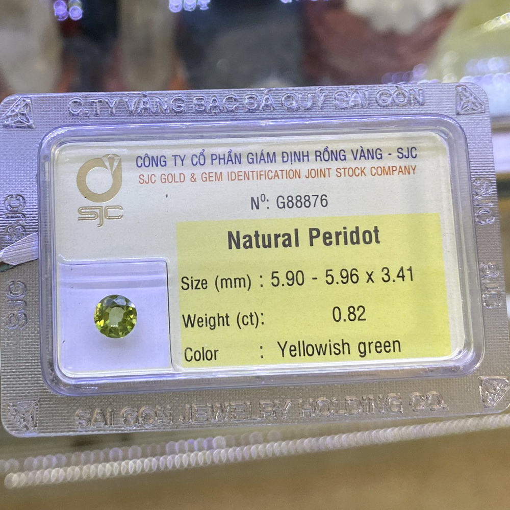 Viên đá peridot ngọc olivin kiểm định tự nhiên mài giác tròn phong thủy