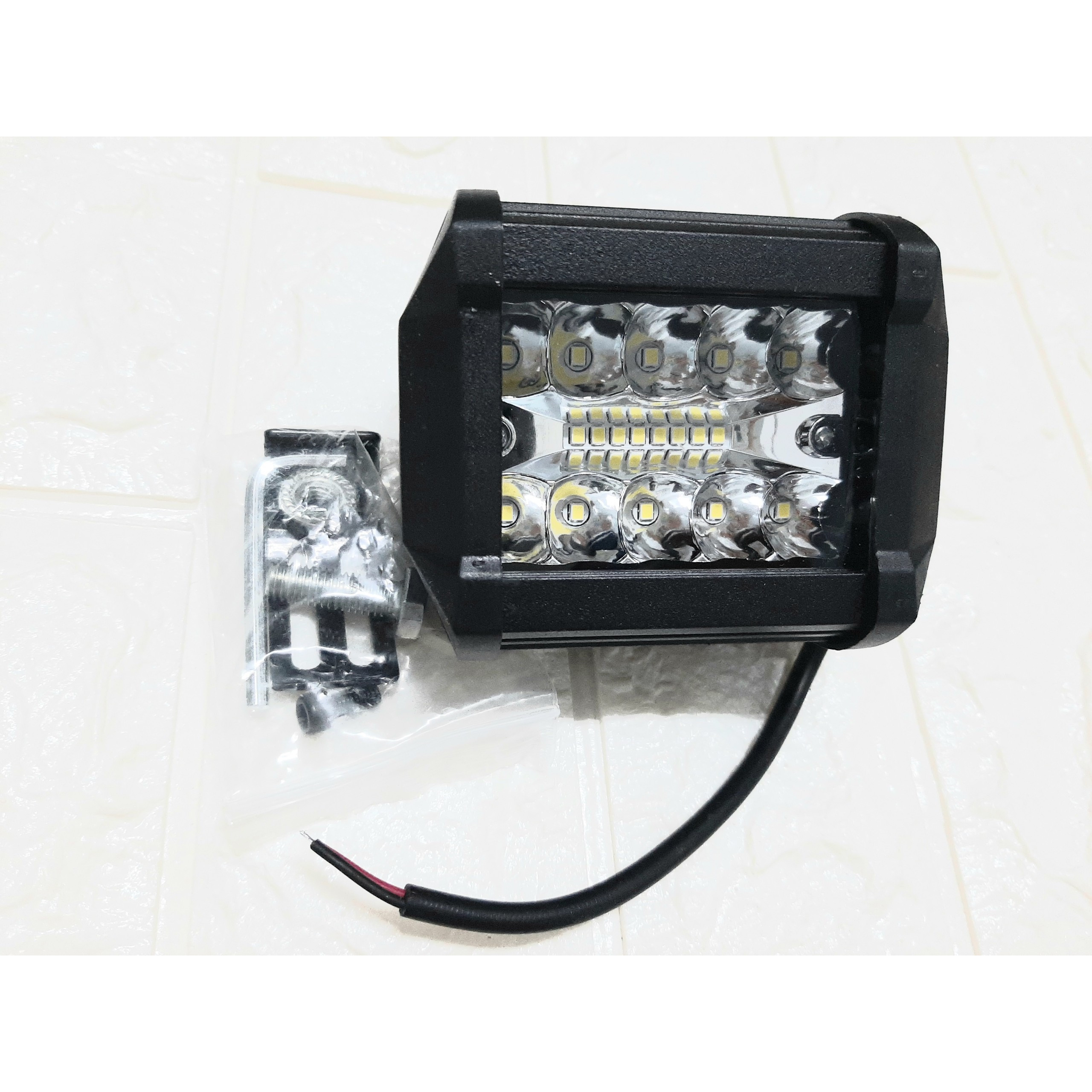 Đèn Pha LED C6 24 Bóng Trợ Sáng Dành Cho Xe Máy