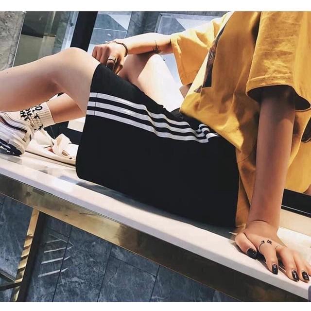 Quần Đùi Short Ba Sọc ( Quần Short Unisex Nữ)