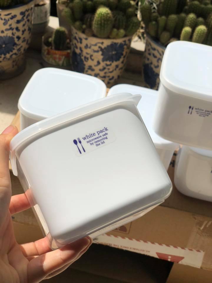 Set 2 hộp hình vuông đựng & bảo quản thực phẩm White Pack 190ml thích hợp dùng trong lò vi sóng - MADE IN JAPAN