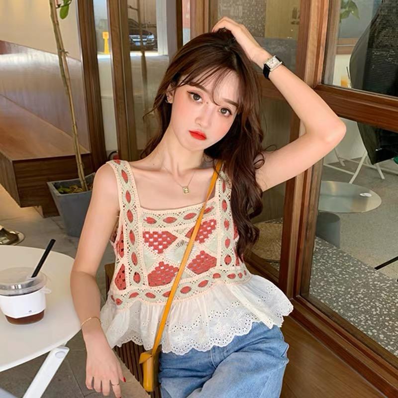 Áo 2 dây thêu hoạ tiết siêu xinh