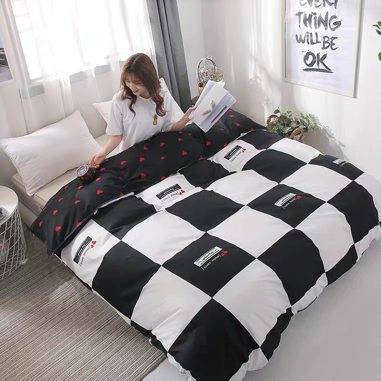 Bộ vỏ chăn ga gối cotton poly mẫu hình caro tim kẻ trắng đen