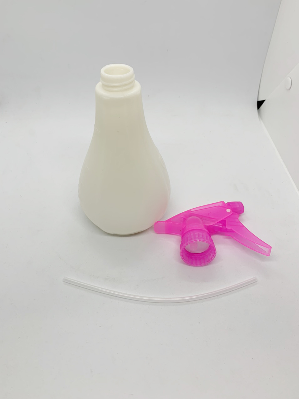 Bình xịt nước, tưới cây bằng nhựa tốt bền đẹp - 500ML