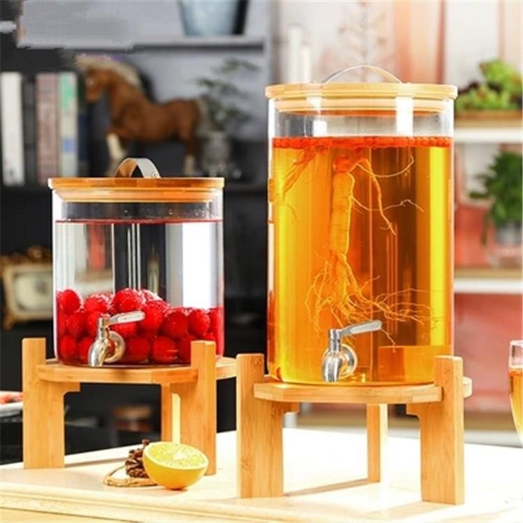 BÌNH THỦY TINH CÓ ĐẾ GỖ, VÒI VẶN TIỆN LỢI ĐỰNG NƯỚC HOA QUẢ, ÉP TRÁI CÂY CRYSTAN - VD705