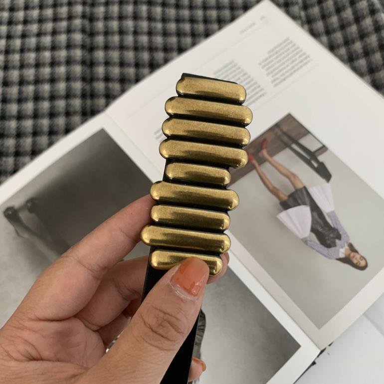 Thắt lưng bản nhỏ khóa kim loại cá tính TTL100