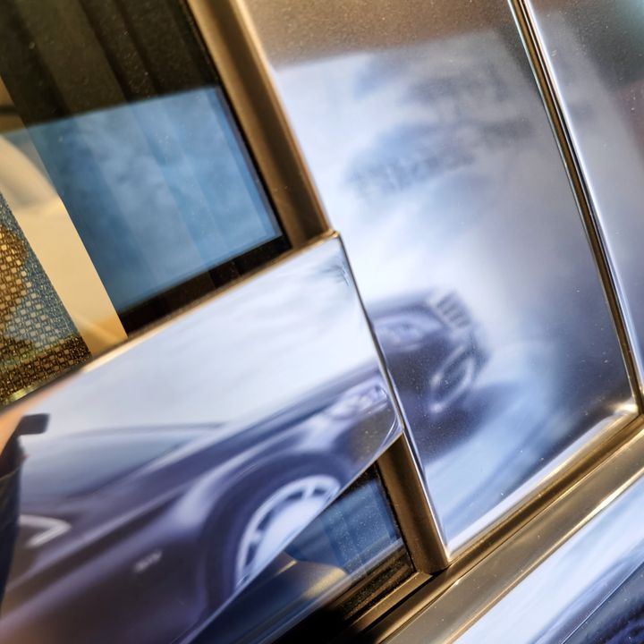 Bộ 4 thanh nẹp inox cột B cánh cửa xe ô tô Mercedes dòng S-Class đời từ 2014-2020 - Chất liệu: Hợp kim inox
