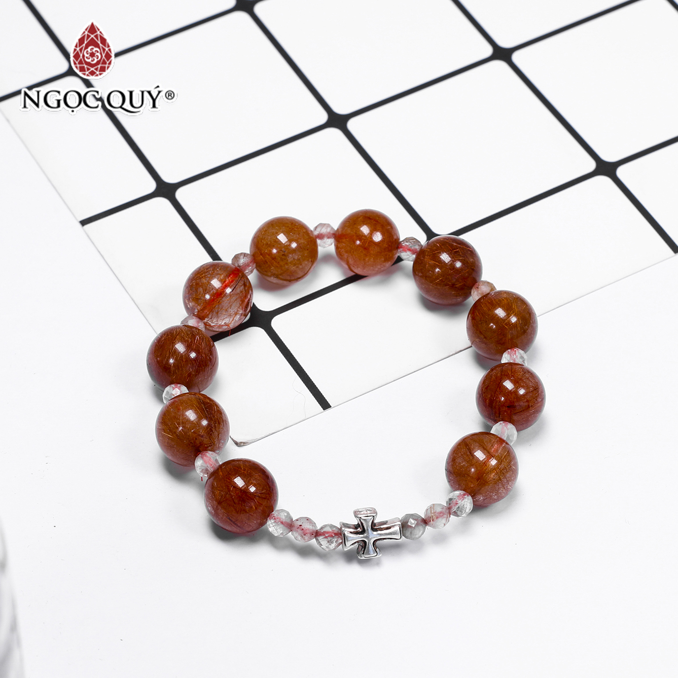 Vòng mân côi đá thạch anh tóc đỏ 11mm mệnh hỏa, thổ - Ngọc Quý Gemstones