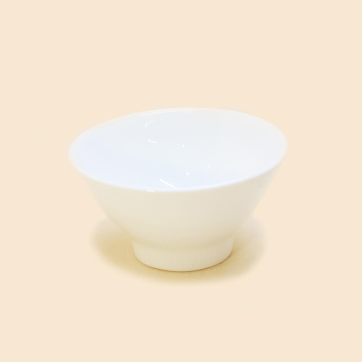 Chén gốm trắng - Ceramic white bowl