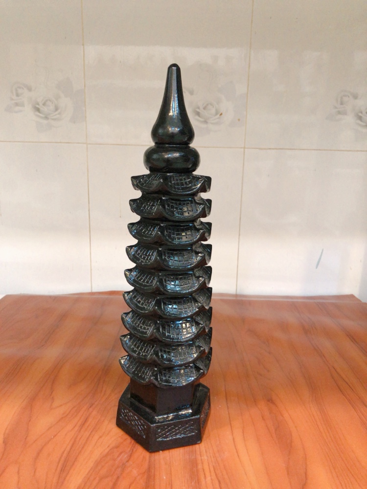 Tháp văn xương đen 9 tầng đá tự nhiên canxite cao 35 cm đường kính 11cm