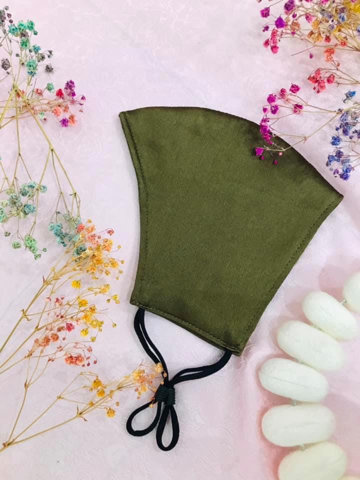Mulberry silk facemask- Khẩu trang lụa tơ tằm tự nhiên 3 lớp unisex, gồm 2 lớp vải lụa tơ tằm + 01 lớp bông tơ tằm