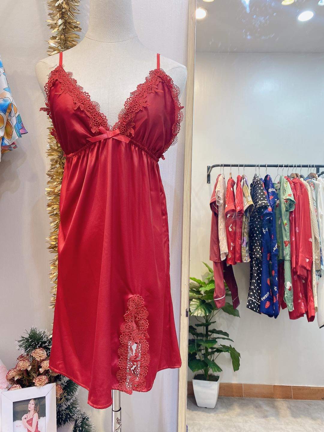 ĐẦM NGỦ LỤA PHỐI REN SEXY