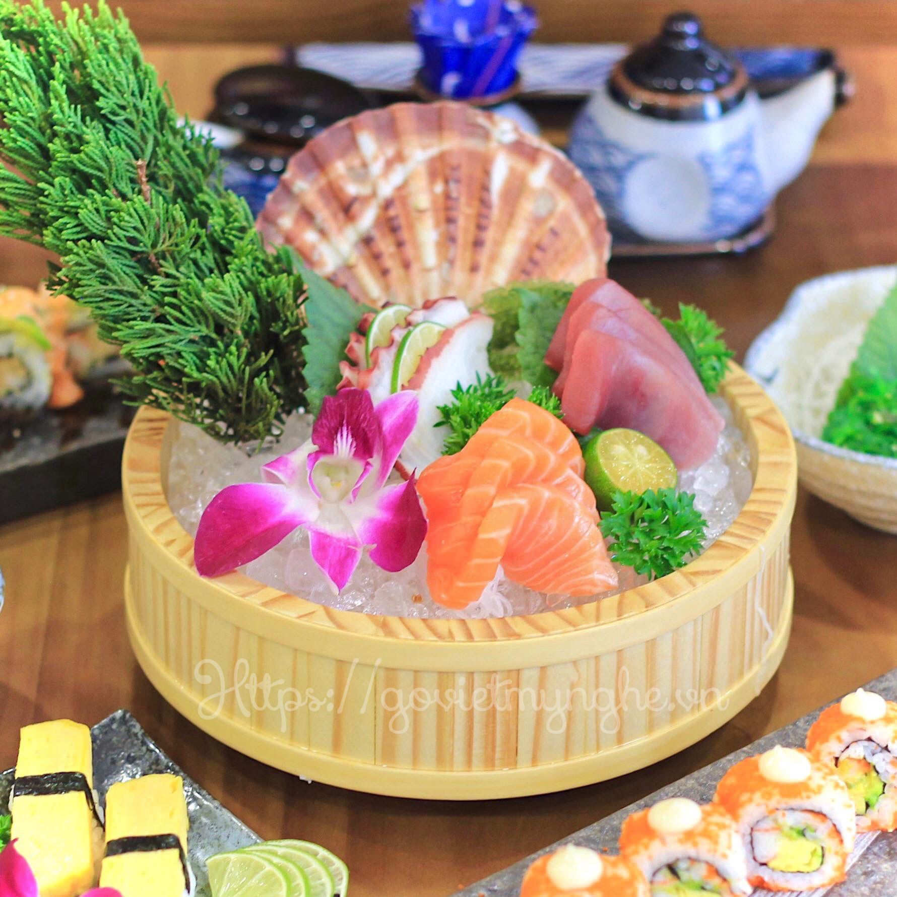 [Hàng chuẩn Nhật] Khay sushi sashimi gỗ trang trí món ăn sashimi Nhật Bản | hình Tròn 3  Size Φ20cm - Φ25cm - Φ30cm - Gỗ thông tự nhiên