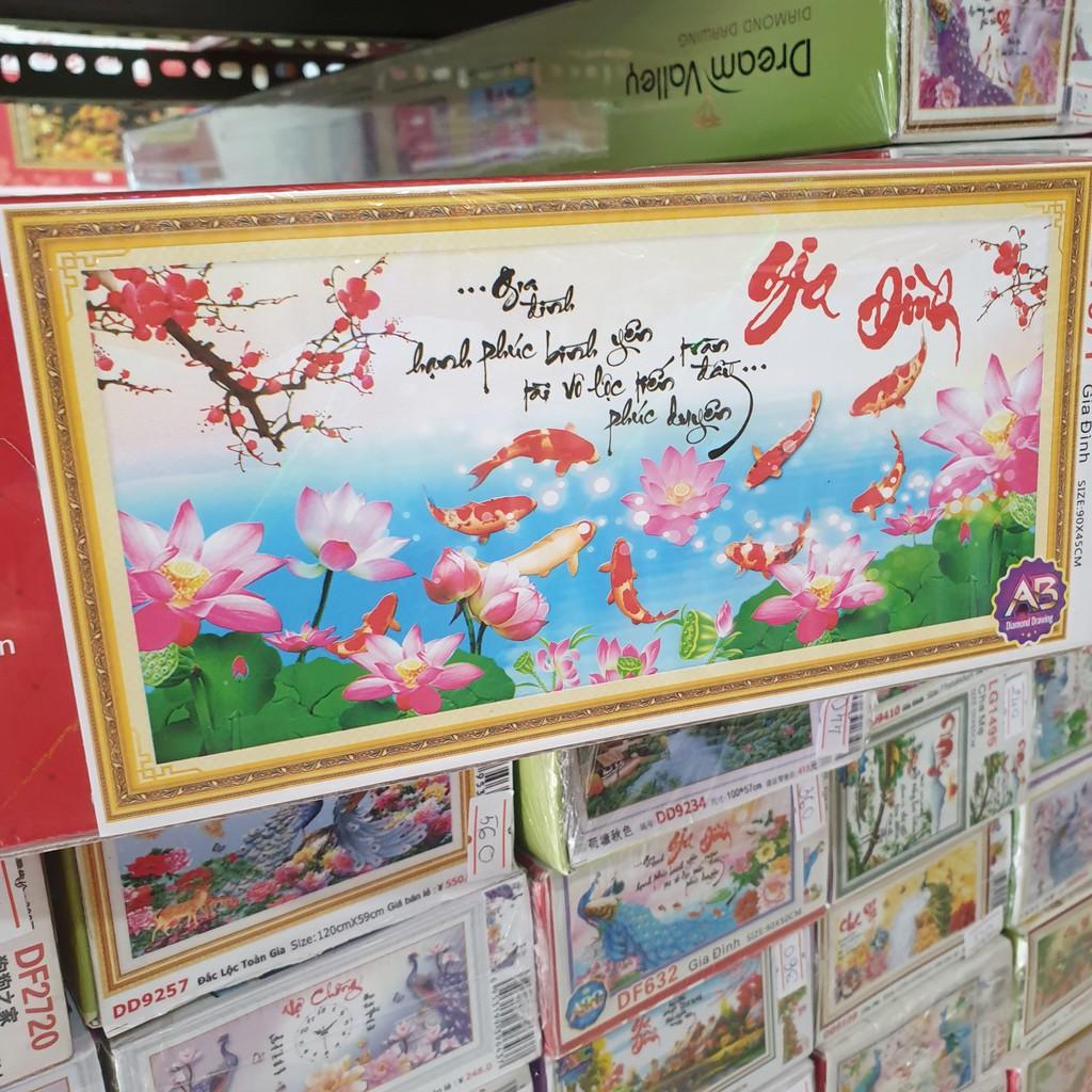 Tranh Đính Đá GIA ĐÌNH HẠNH PHÚC . Kích Thước: 90cm x 45cm