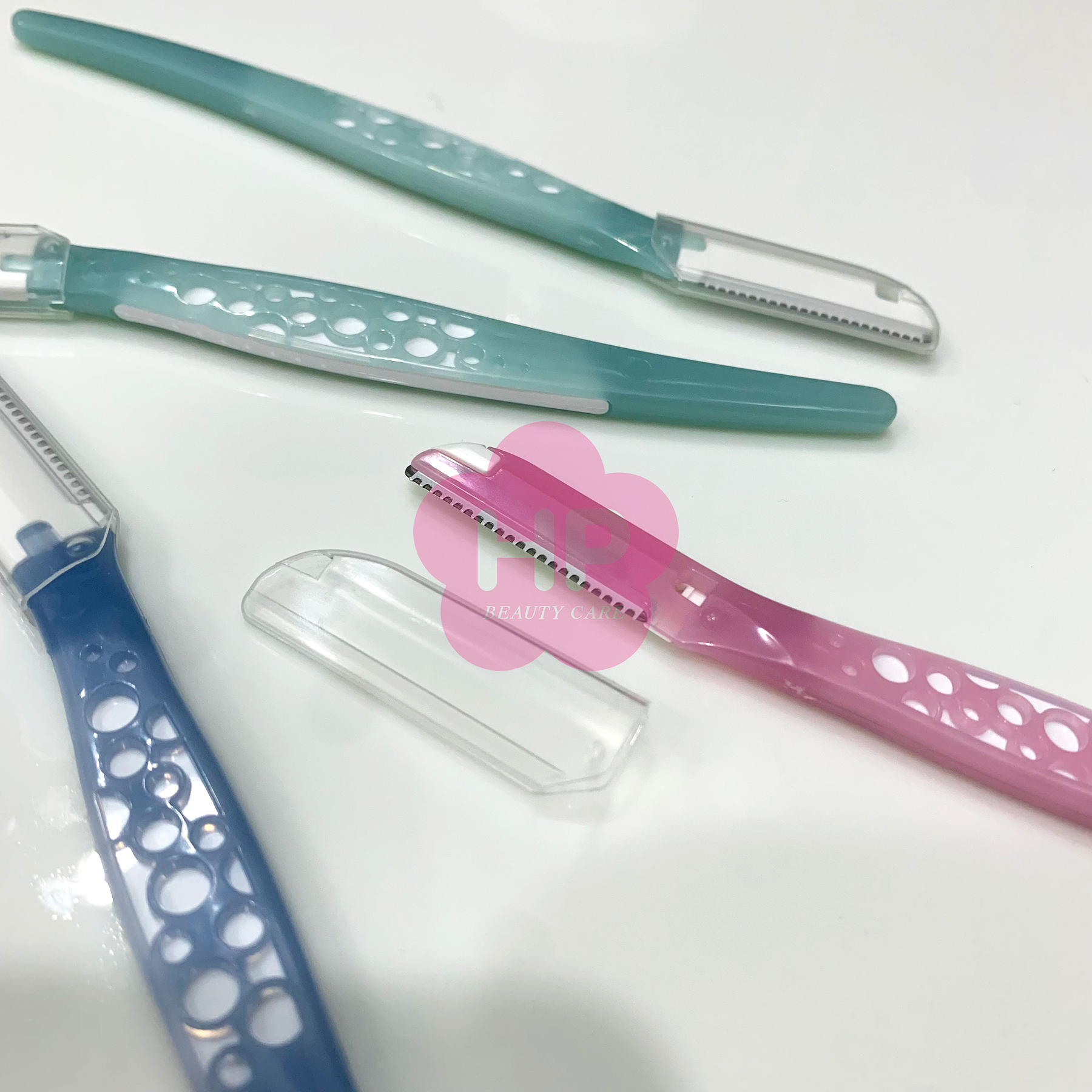 Dao Cạo Lông Mày Lưỡi Thép Có Màng Bảo Vệ Dành Cho Nữ Kai Razor Can Eyebrow 17827 CBM-3P (Set 3 Cây)
