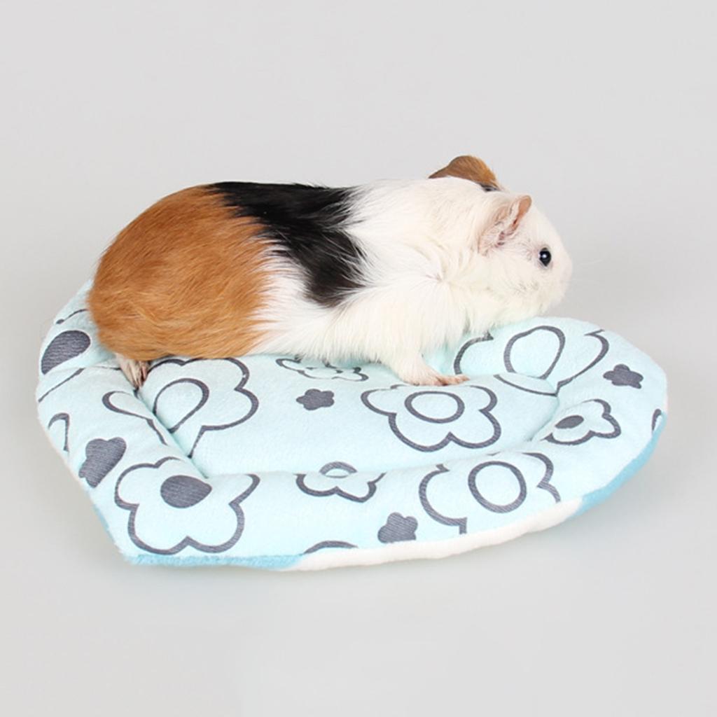 Small Animal Hamster Play Mat Seat Pad Sleep Bed Play Toy Heart Shape Pink