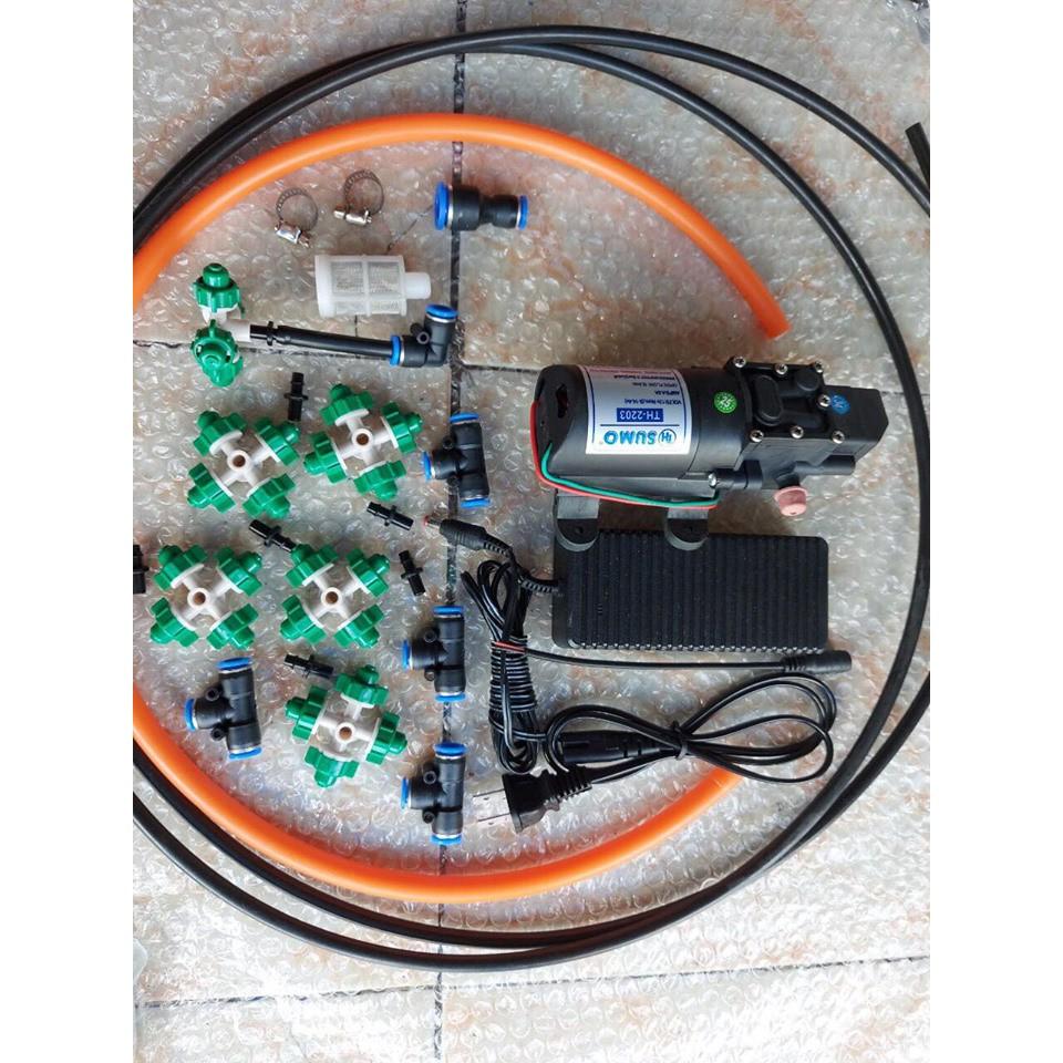 Bộ phun sương, tưới lan. Bơm sumo đen, kèm nguồn 12v_5a. 15m dây hút. 6 béc 4 hướng. 1m dây hút. hoàn chỉnh...