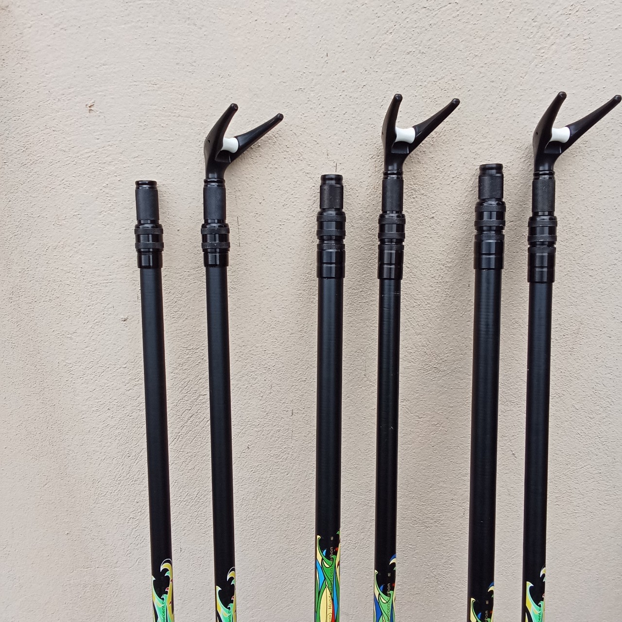 Gác Cần Và Cán Vợt Câu Đài Chất Liệu Carbon Màu Đỏ Và Đen, kích thước 2.1m, 2.4m, 2.7m
