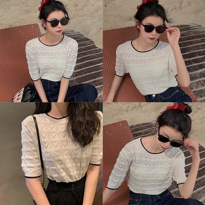 Áo Thun Nữ Ngắn Tay Cổ Tròn