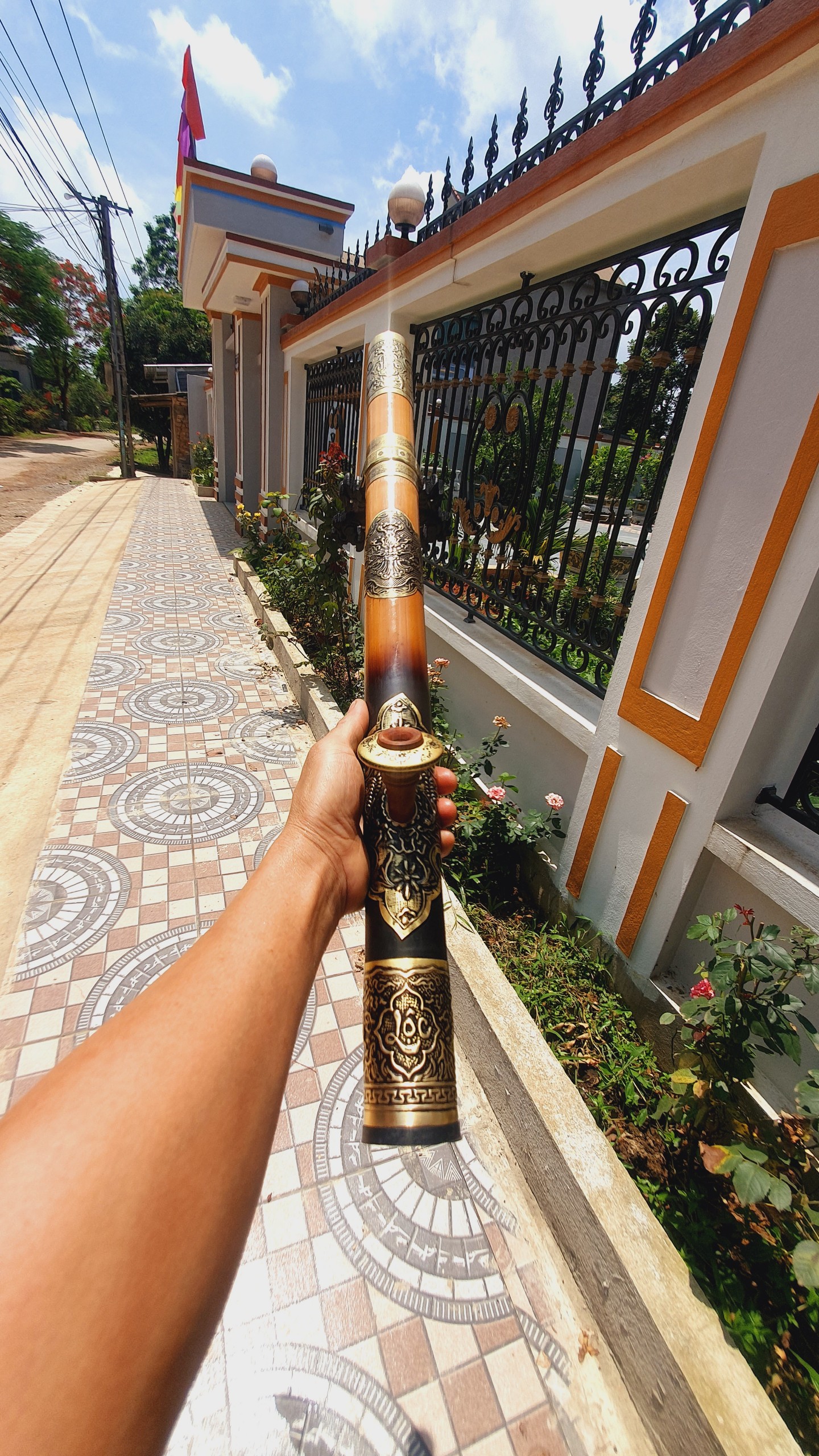 Điếu trúc bọc đồng nổi dài 68cm