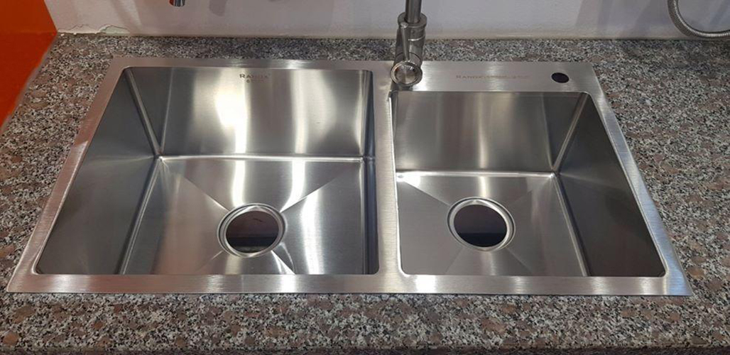 Combo bộ chậu rửa bát 2 hố RANOX và vòi rửa bát 2 đường nước RN46704