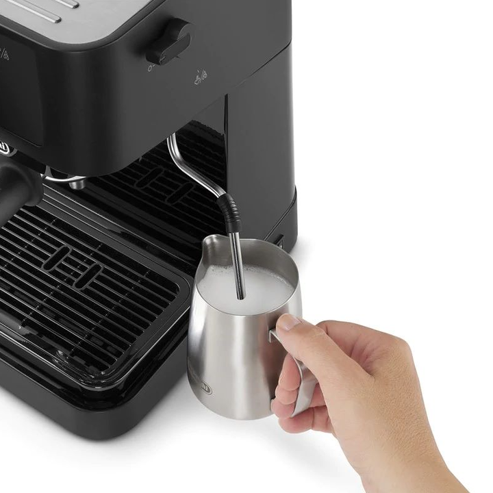 Máy pha cà phê Espresso nhãn hiệu Delonghi EC235.BK công suất 1100 (W) với dung tích 1 lít  Áp suất 15 bar - HÀNG NHẬP KHẨU