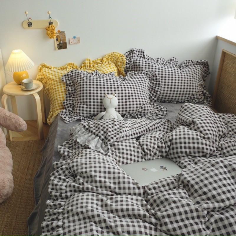 Set Nỉ Nhung Hàng Nhập Khẩu Cao Cấp 4 Món Kẻ Đen Viền