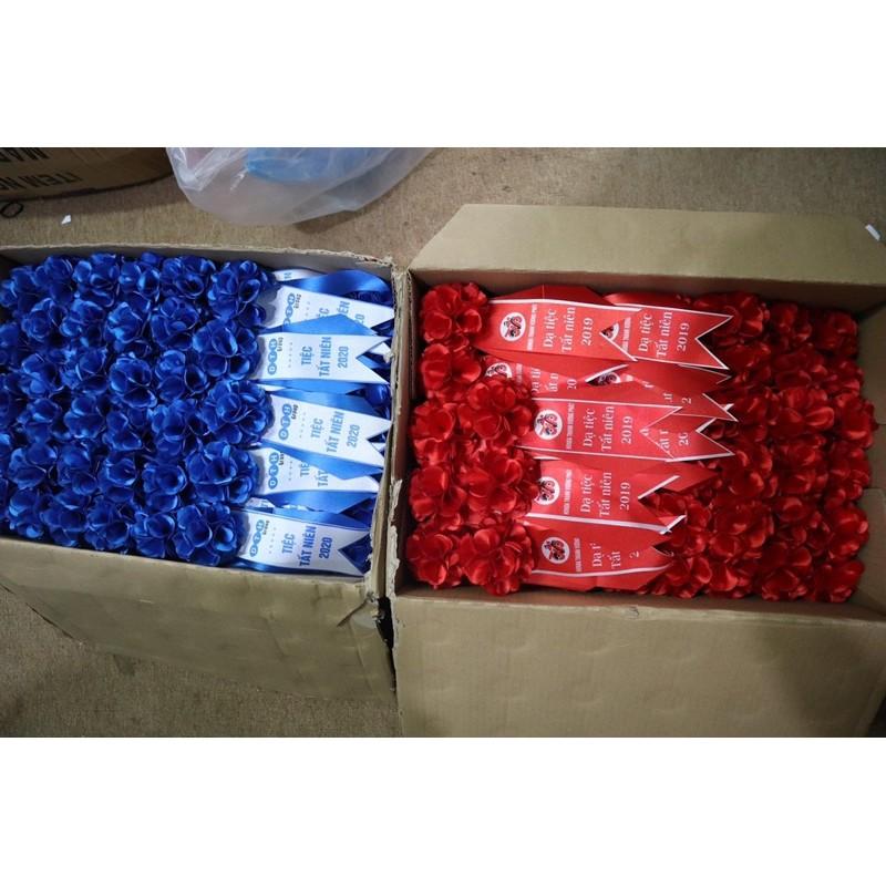 Hoa cài áo đại biểu