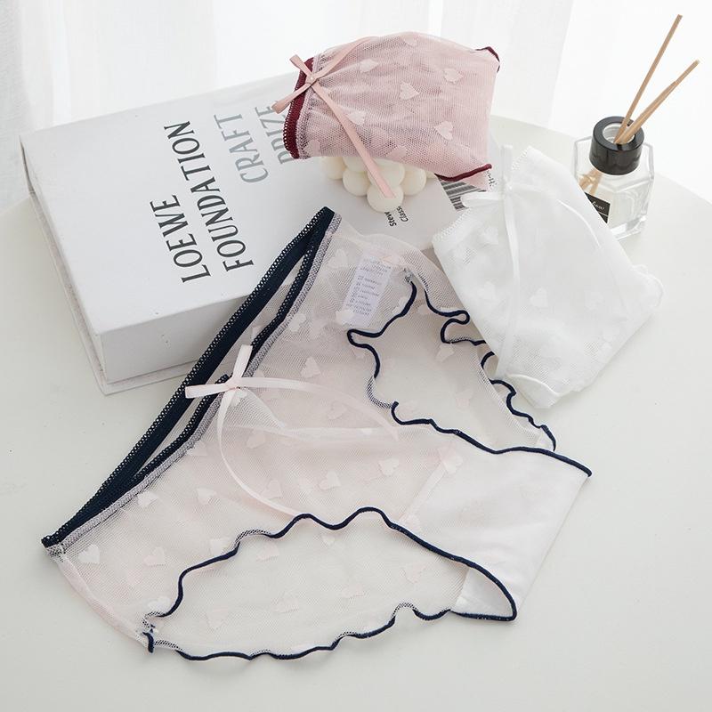 Quần lót ren sexy viền màu họa tiết trái tim H06
