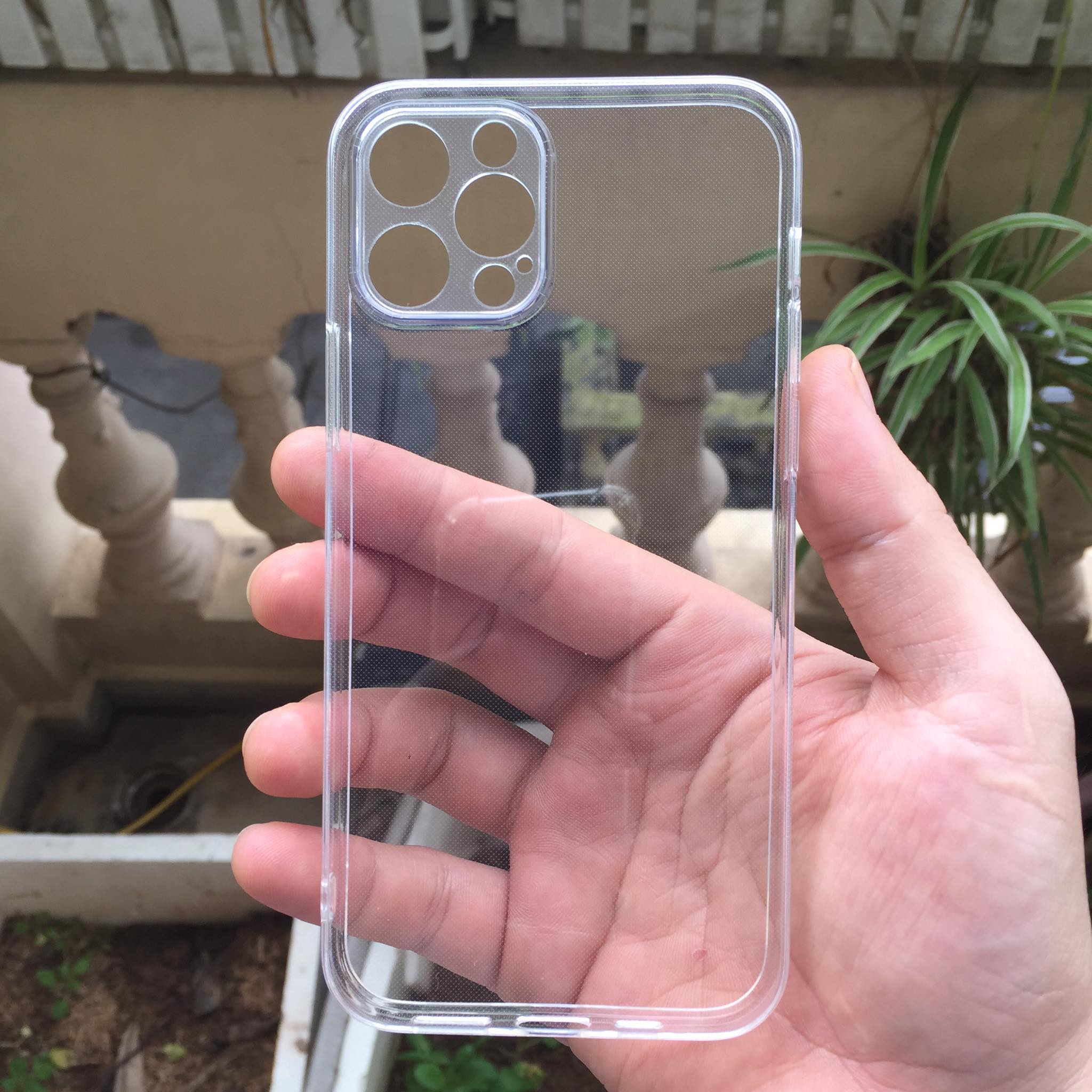 Ốp lưng silicon Gor cho Apple iPhone 12 Pro 6.1 inch siêu mỏng, có gờ bảo vệ camera- Hàng nhập khẩu