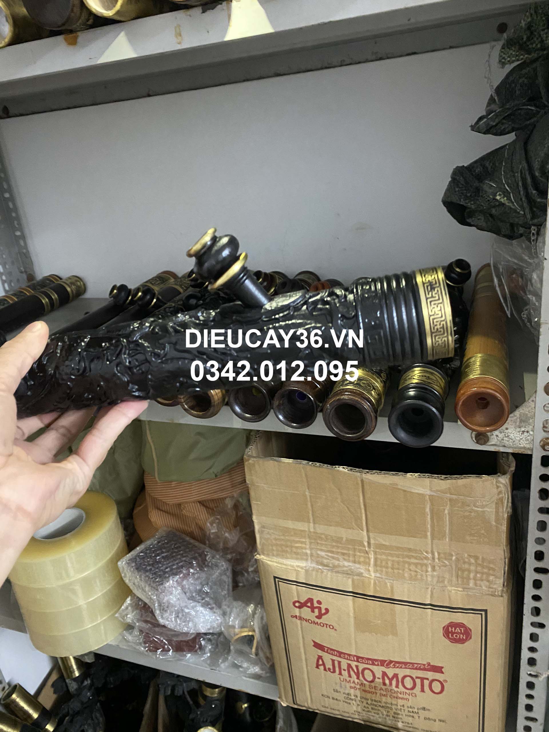 Điếu Cày Gỗ Mun Đen Mini 40Cm Rút 60cm Chống Đổ Nước Khắc Rồng