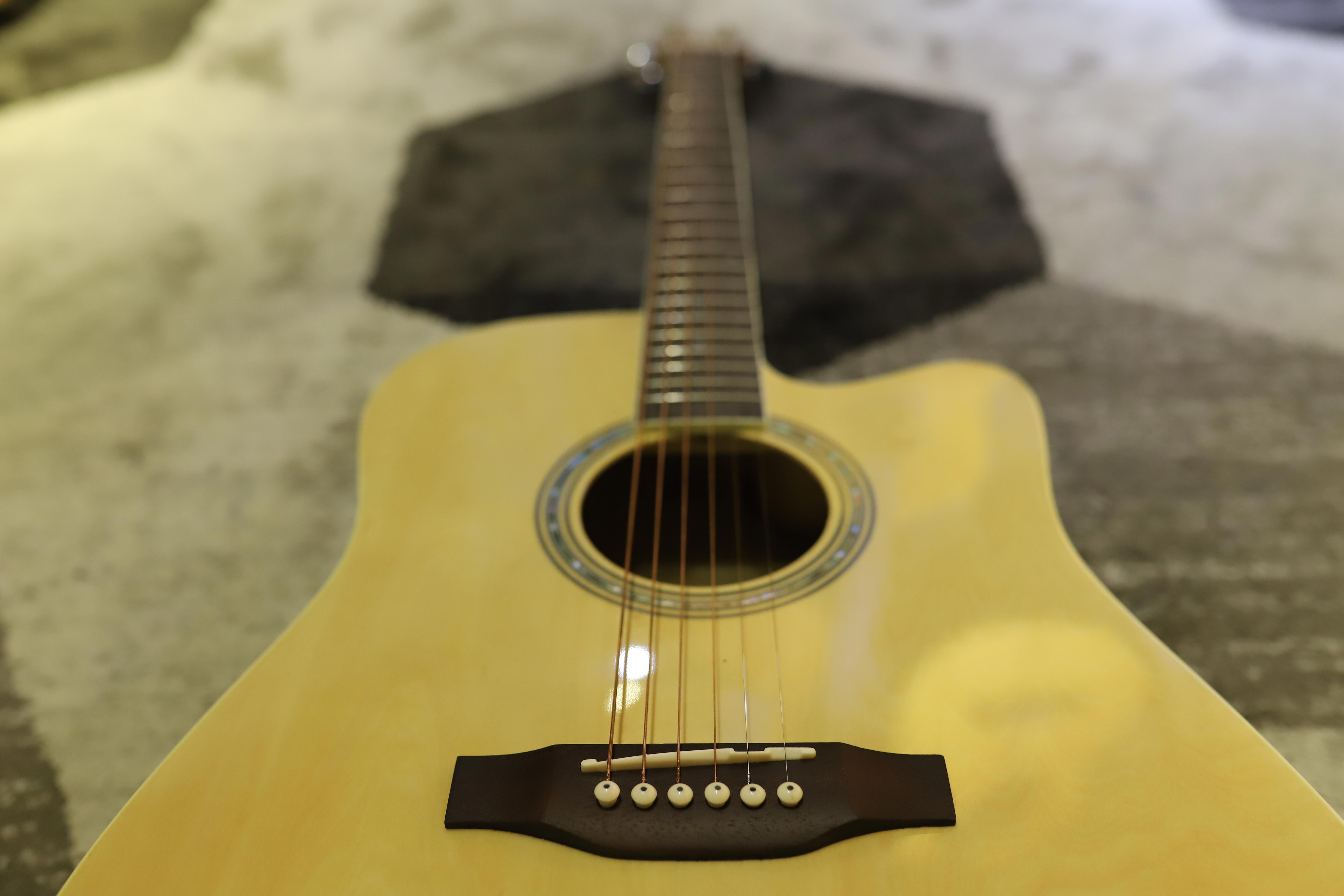 Đàn Guitar Acoustic CHARD C50