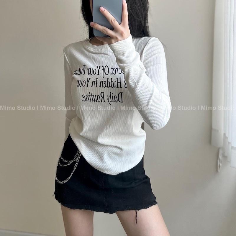 Thun dài tay chữ in đơn giản - Váy jean đen kèm chain