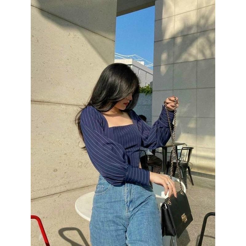 Áo croptop khoét eo cổ vuông tay phồng