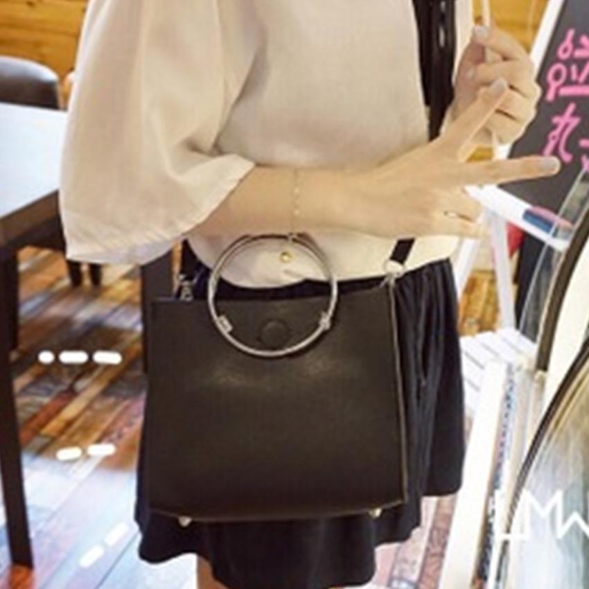 Túi Da Đeo Chéo Quai Vòng Thời Trang Phong Cách Hàn Quốc 205971-2