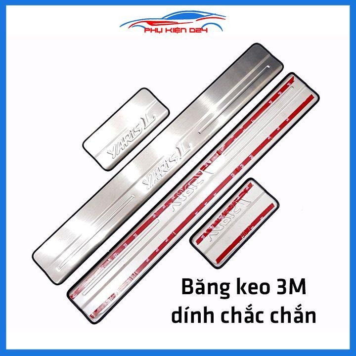 Bộ ốp bậc cửa trong ngoài nẹp bước chân Yaris 2019-2020 Inox chống trầy trang trí xe