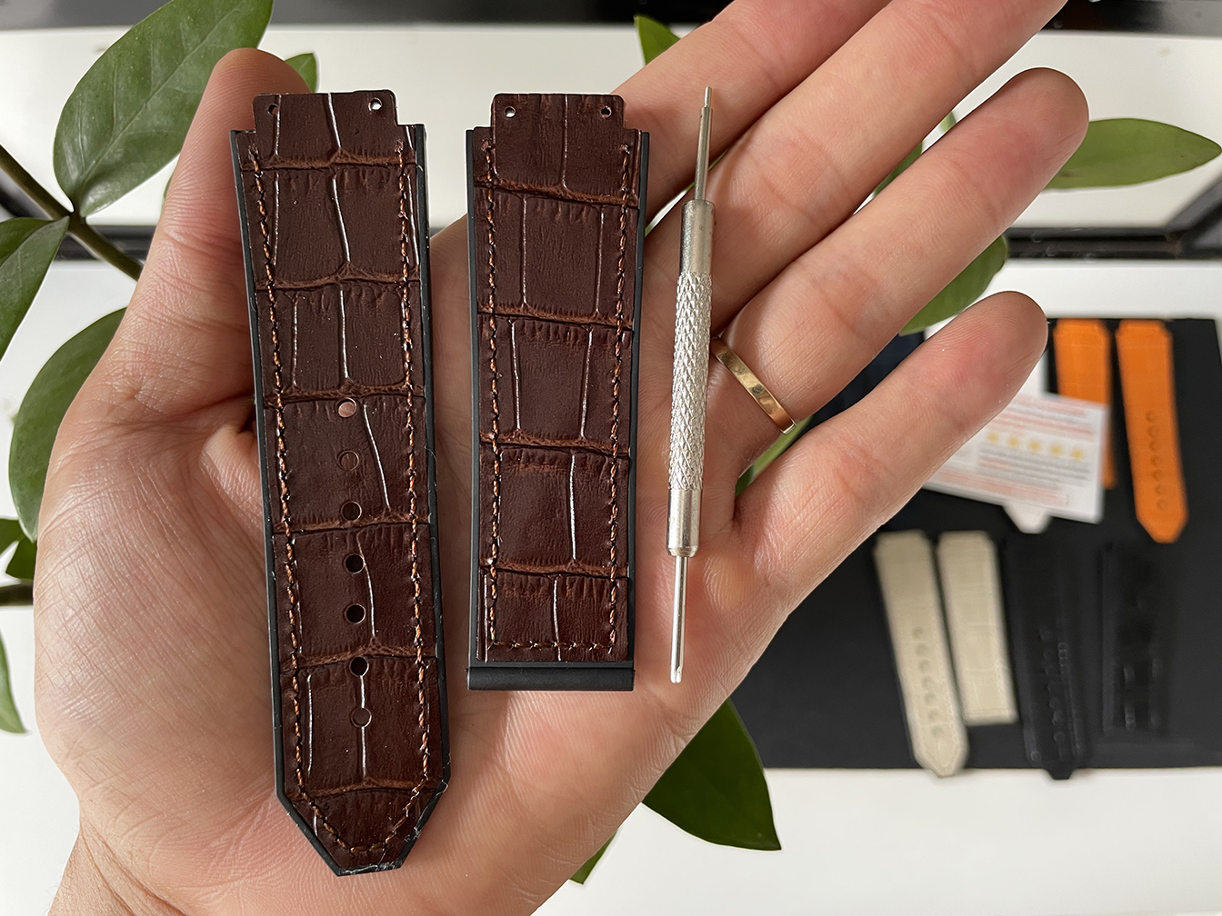 Dây đồng hồ Hublot cho nam size 42 - Dây da Hublot size 19 x 25 x 22mm tặng dụng cụ thay dây