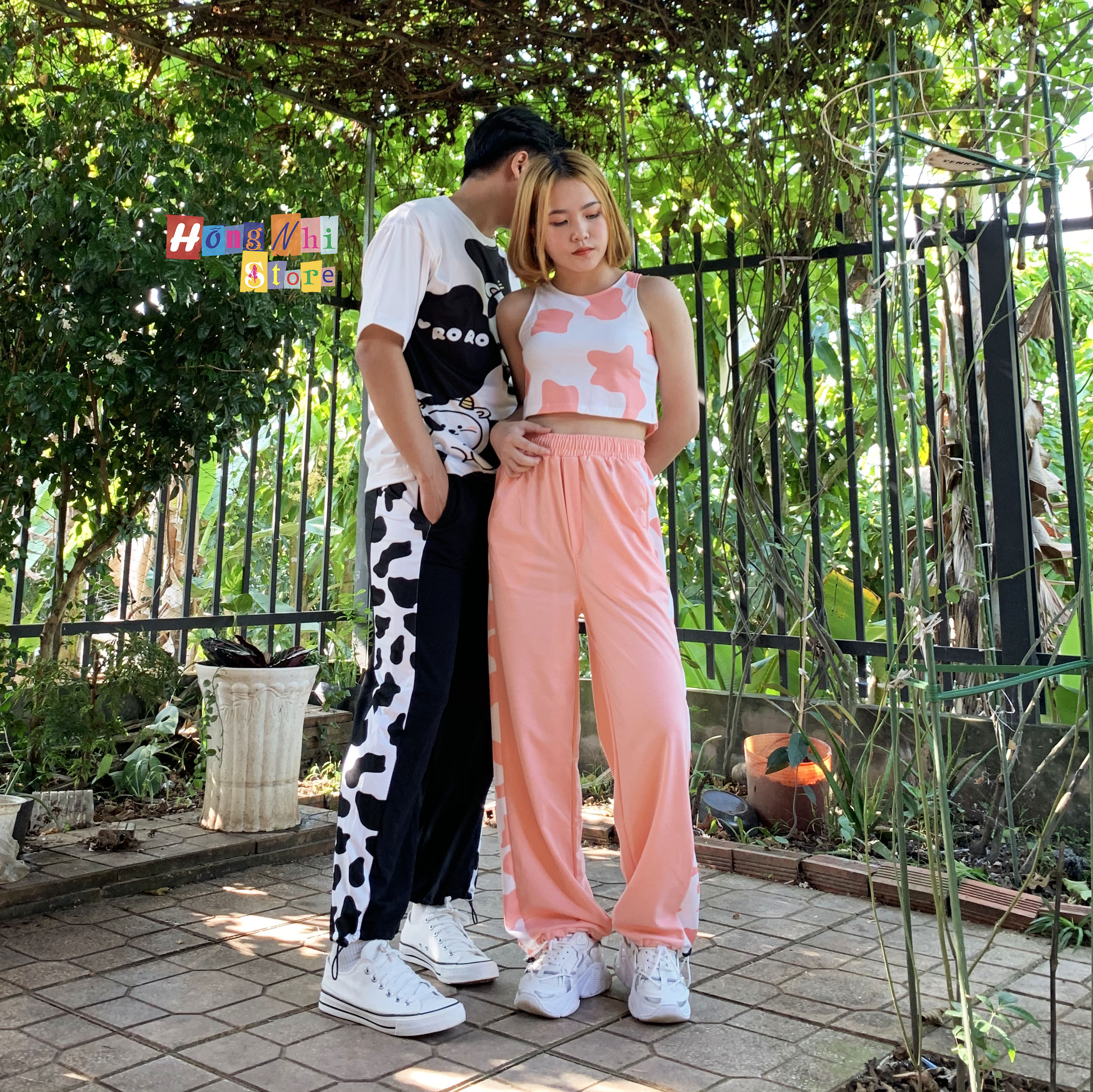 Quần Jogger Line Ulzzang Unisex Jogger Phối Sọc Con Báo Dây Rút Lai Ống Rộng - MM