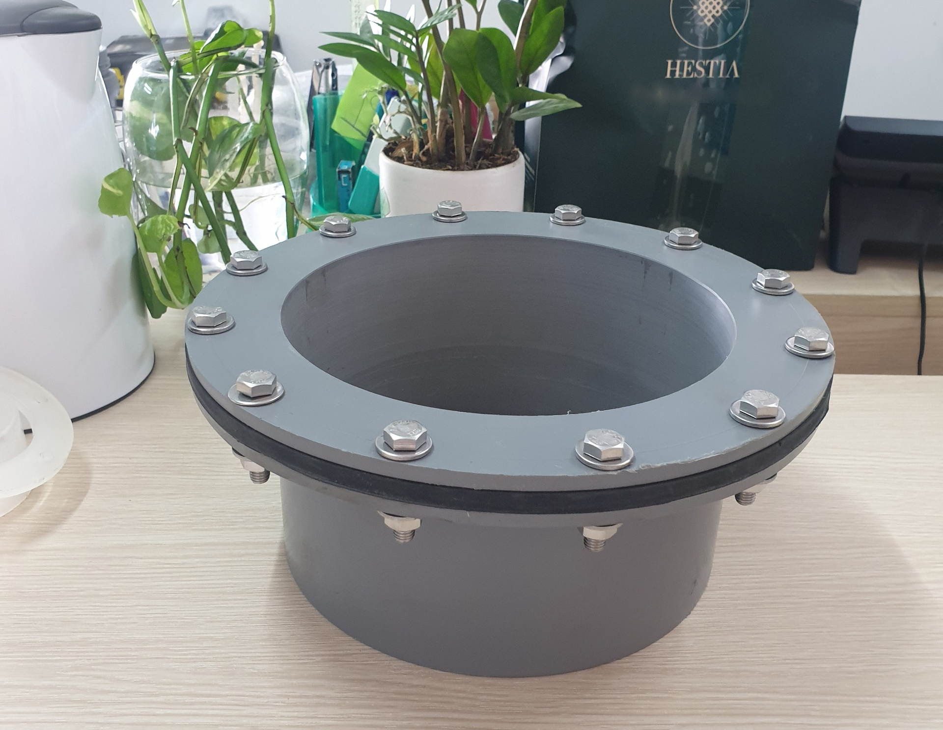 Mặt bích nhựa Luppe Fi 200