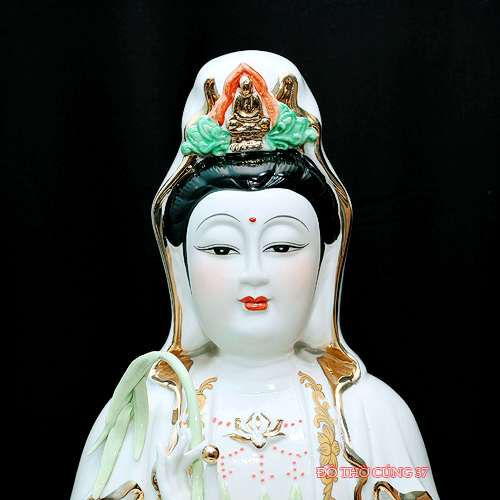 TƯỢNG QUAN ÂM NGỌC SỨ