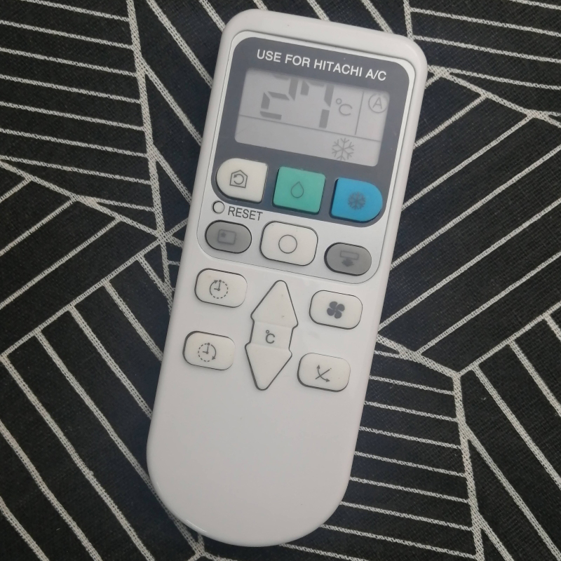 Điều Khiển Điều hòa HITACHI 2 Chiều Model RAR-3V2 Mặt Cong-Remote Máy Lạnh HITACHI