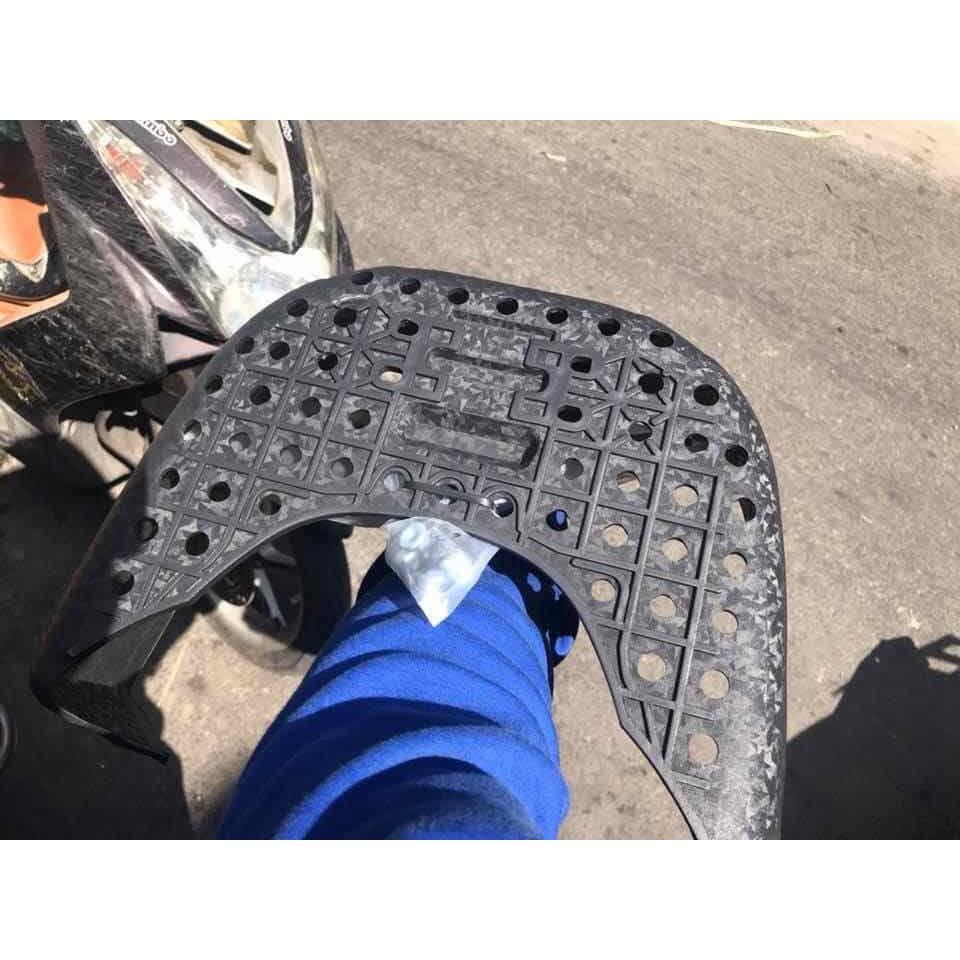 Rổ giữa gắn xe Winner