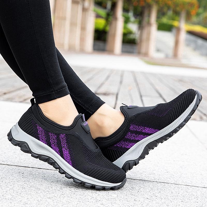 Giày Sneaker Thể Thao Nữ Màu Đen