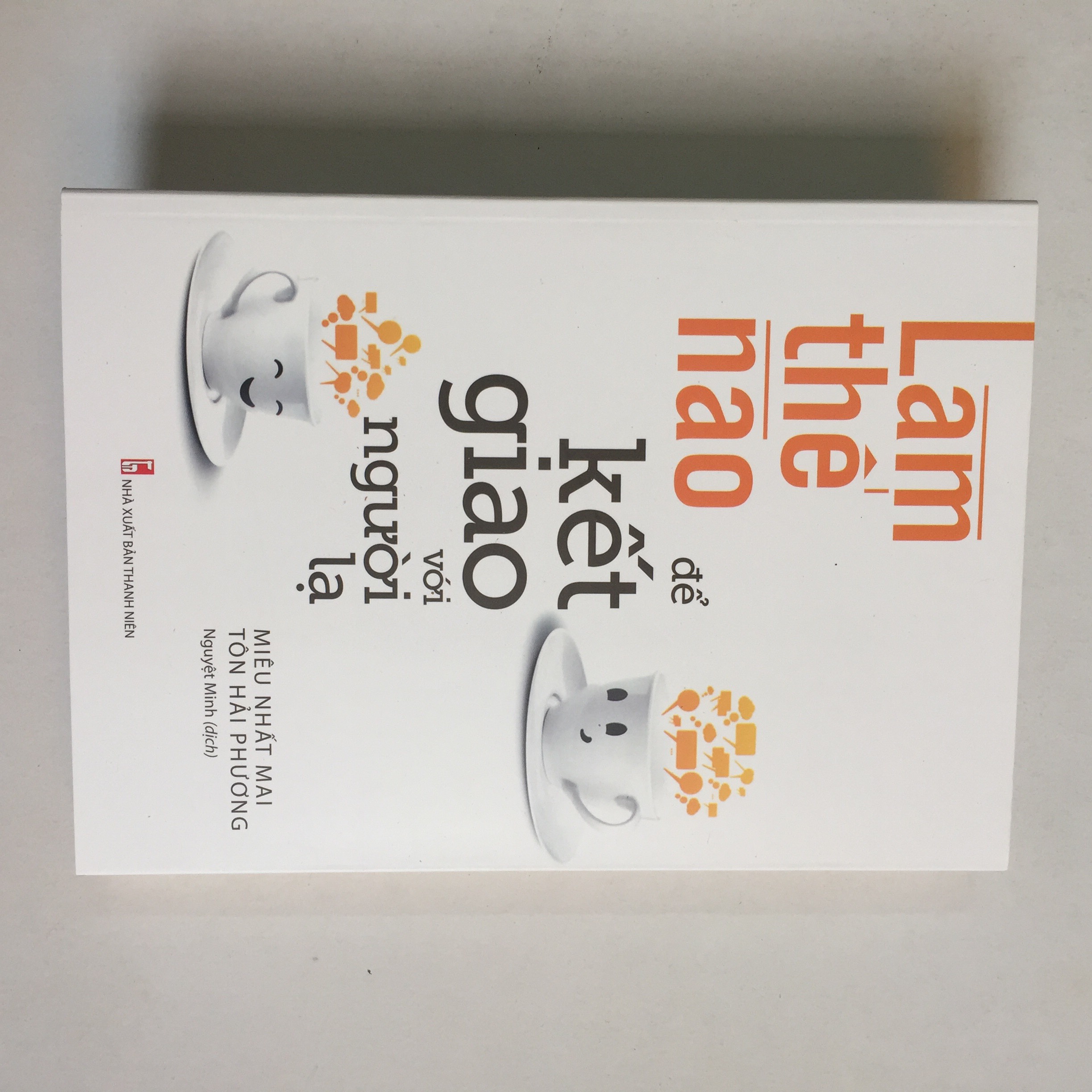 Combo 2 cuốn: Làm Thế Nào Để Kết Giao Với Người Lạ + Bí Mật Sau Những Hành Vi Nhỏ có bookmark