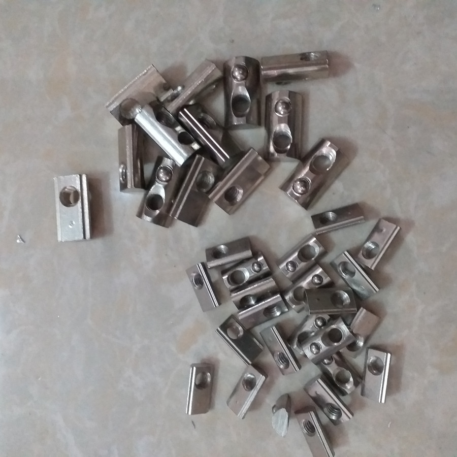 20 con chạy có bi cho nhôm định hình 30x30