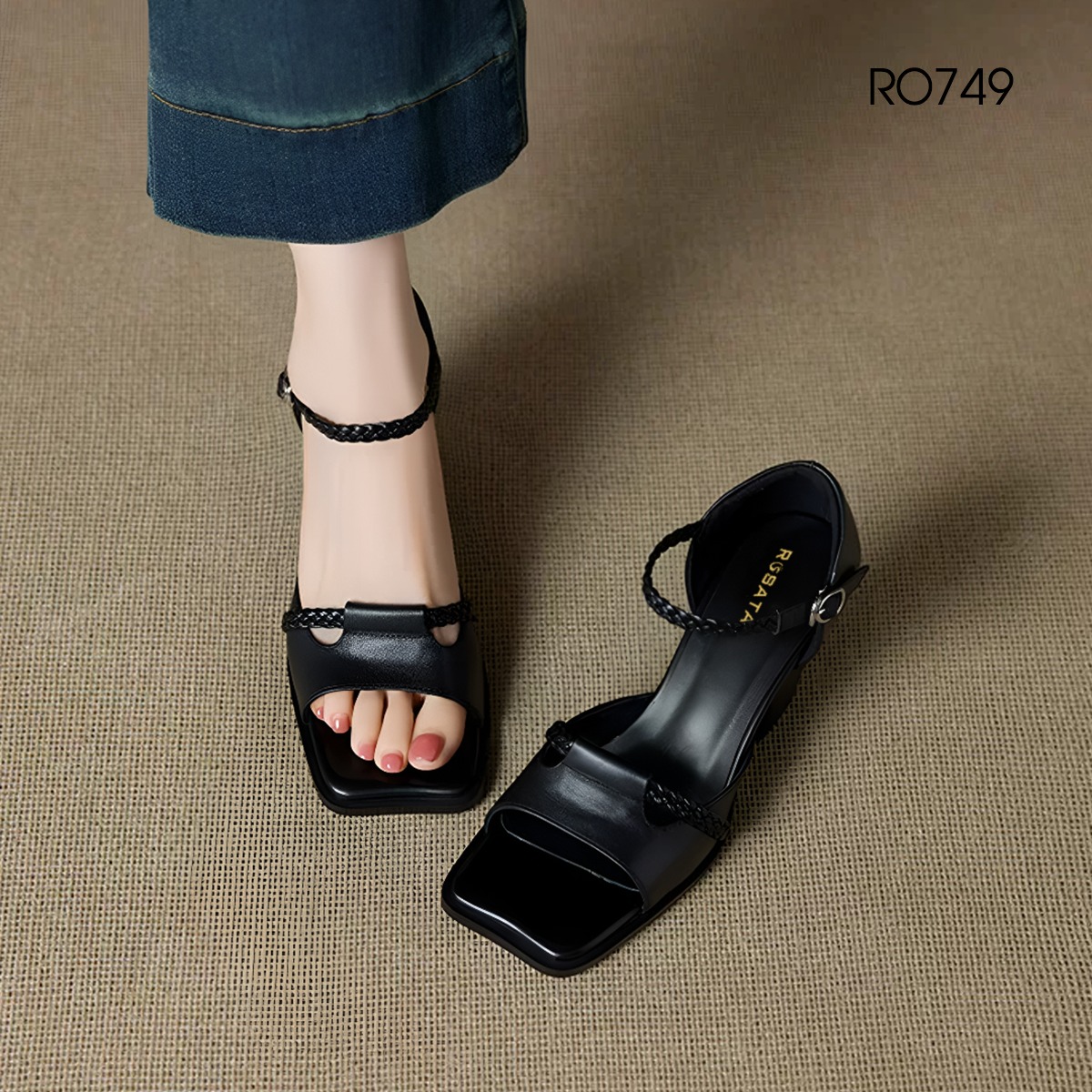 Sandal nữ gót vuông ROSATA RO749 -6p- Đen, Kem - BKSTORE - HÀNG VIỆT NAM