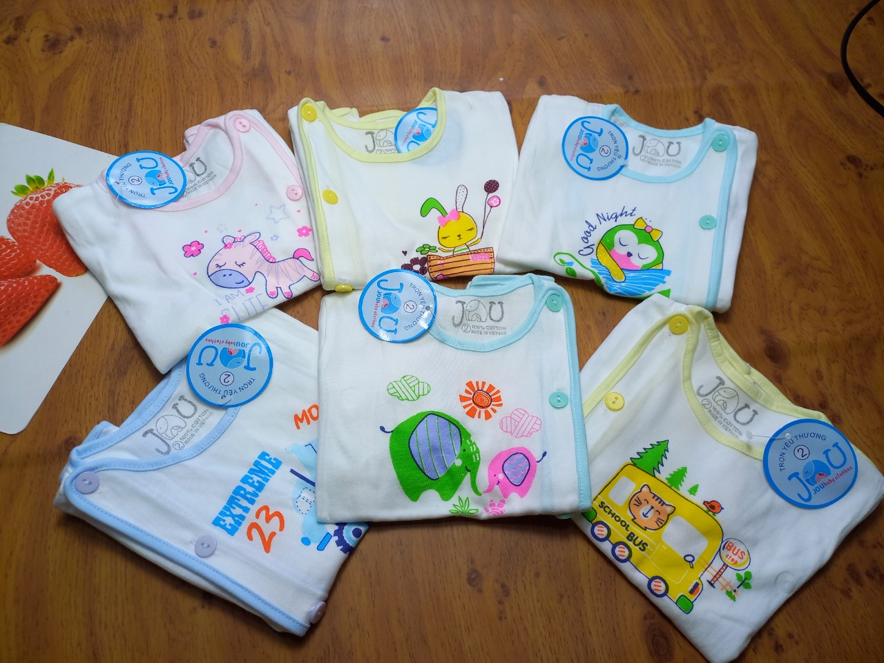 Áo sơ sinh Tay ngắn bác sĩ trắng JOU, chất vải cotton 100% cao cấp mềm, mịn, thoáng mát cho bé từ 3-10 kg