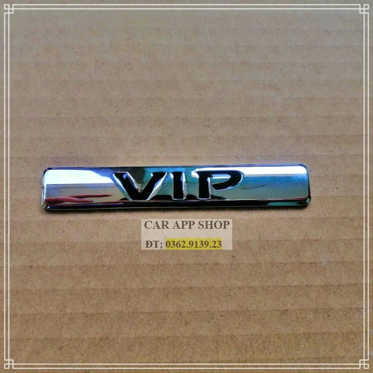 Logo kim loại chữ nổi VIP dán trang trí xe hơi (màu Crom)